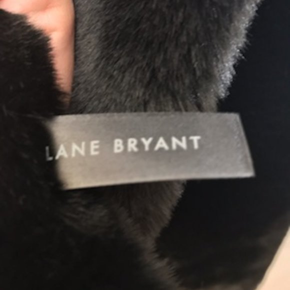 LANE BRYANT NWOT Black Faux Fur Pull-Through Scarf/Stole - Picture 5 of 7